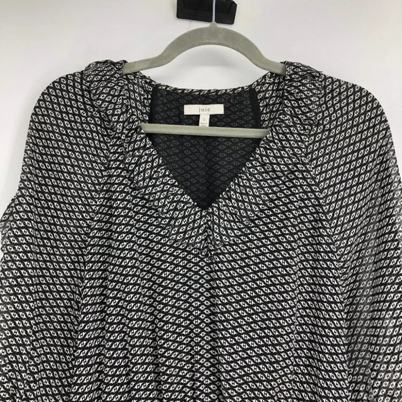 Joie Black  & White V-neck Zaida Ruffled Silk Top Elasticated Waist size S - Picture 6 of 16